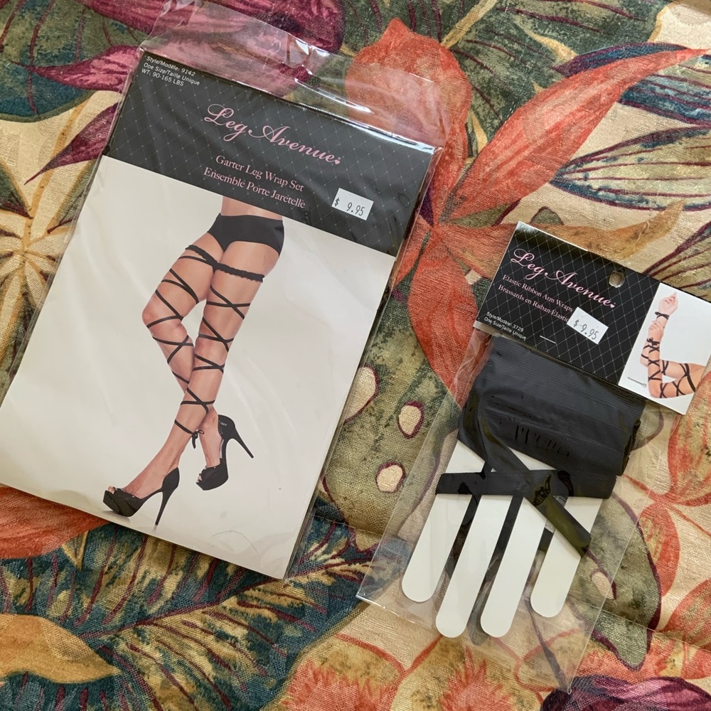 Matching leg and arm wrap set